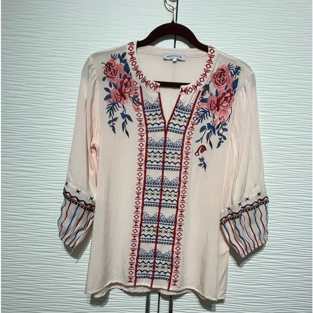 MISSLOOK SIZE XL PINK FLORAL AND AZTEC EMBROIDERED TOP